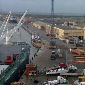 PM urges respect for deadlines in Beira-Zimbabwe road