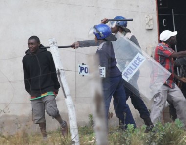 Zim court orders SSB to garnish cop’s salary to compensate tortured schoolboy