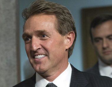 2 Senators Outline Framework for U.S, Zimbabwe Relations