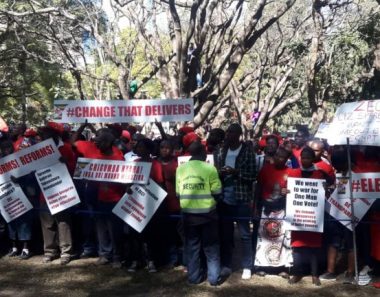 WATCH: Zim’s MDC stages ‘massive protest’ over ballot papers, voters’ roll, ‘fraud’