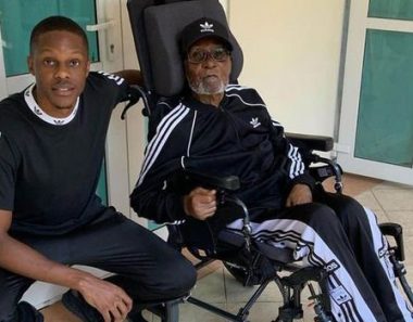Mugabe health fears: Ex-Zimbabwe President looks frail as he’s pictured after death hoaxes