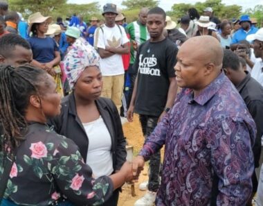Zimbabwe Police Arrest 7 Political Activists Distributing Monthly Food Handouts to Poor Residents