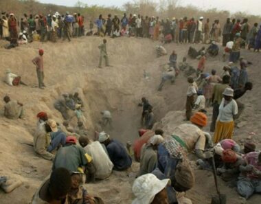 Zimbabwe Diamond Guards Accused of Killing “Scores of Citizens”
