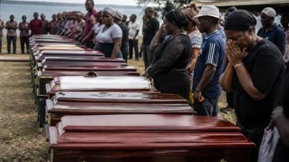 Decomposing bodies, rising death toll after Zimbabwe ferry boat disaster