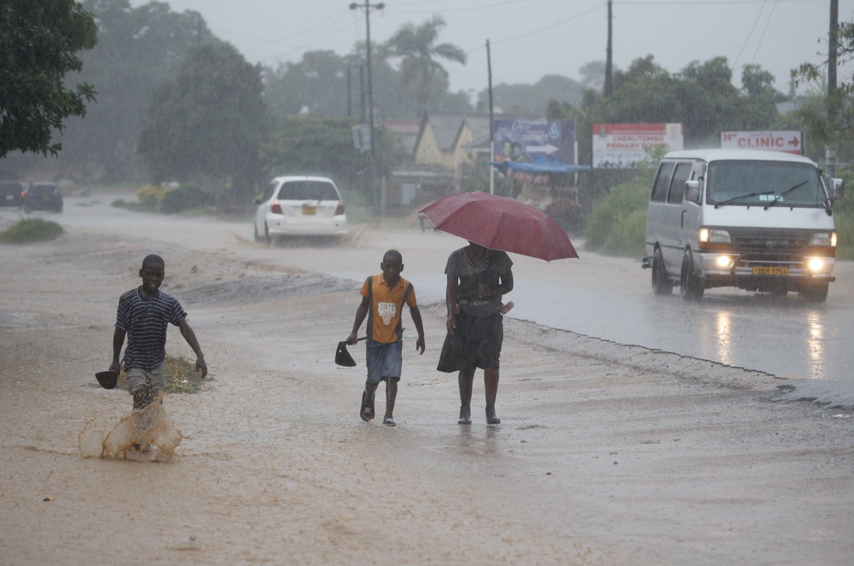 Met Services warns of thunderstorms, strong winds from Tuesday
